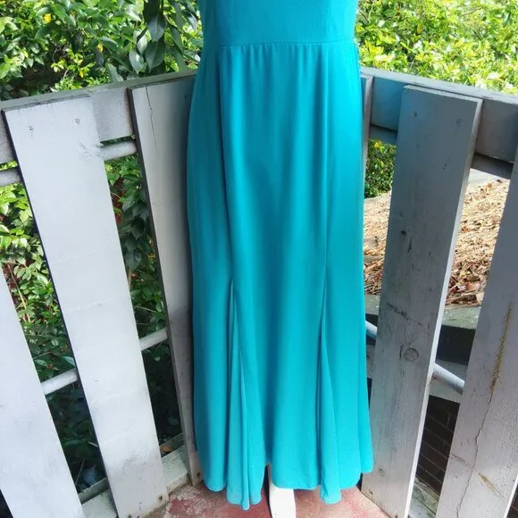 Vera Wang Evening Formal Dress - Picture 4 of 7